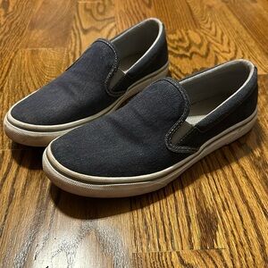 Eddie Bauer Slip Ons